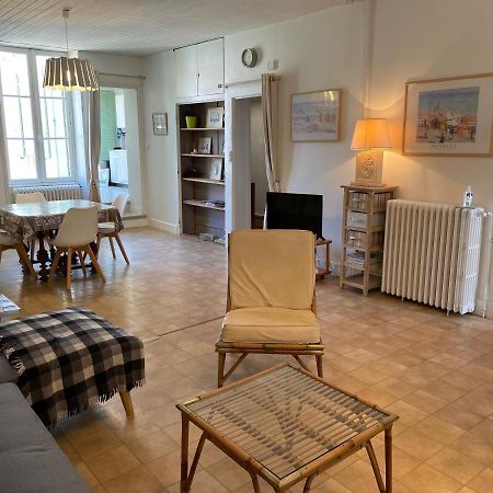 Maison De Famille Aux Sables D'Olonne レ・サ​​ーブル・ドロンヌ エクステリア 写真